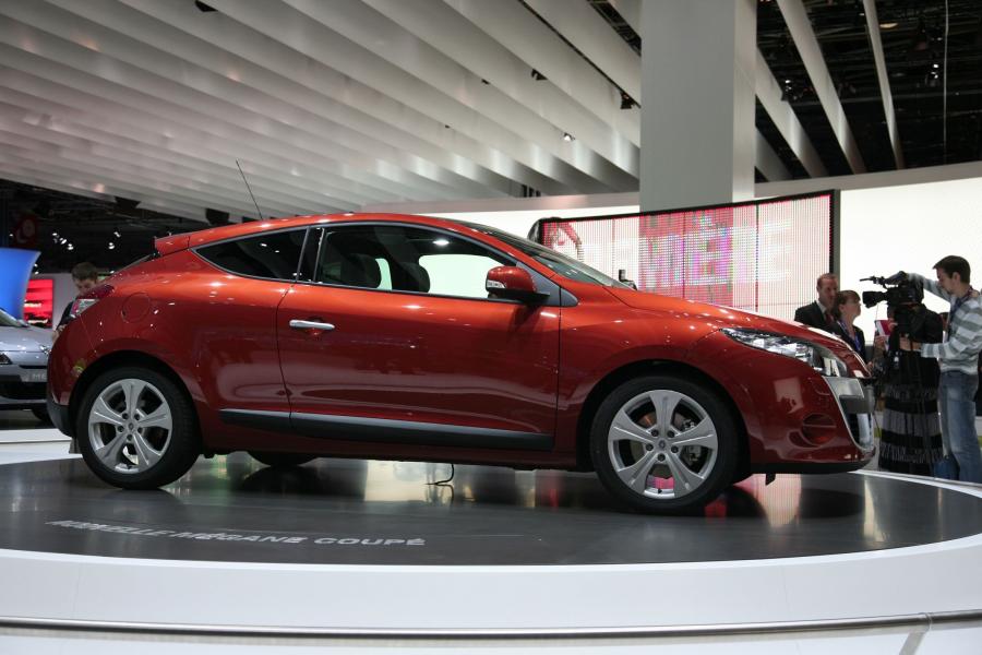  Renault Megane Coupe 2009 года  (фото 70 из 73)